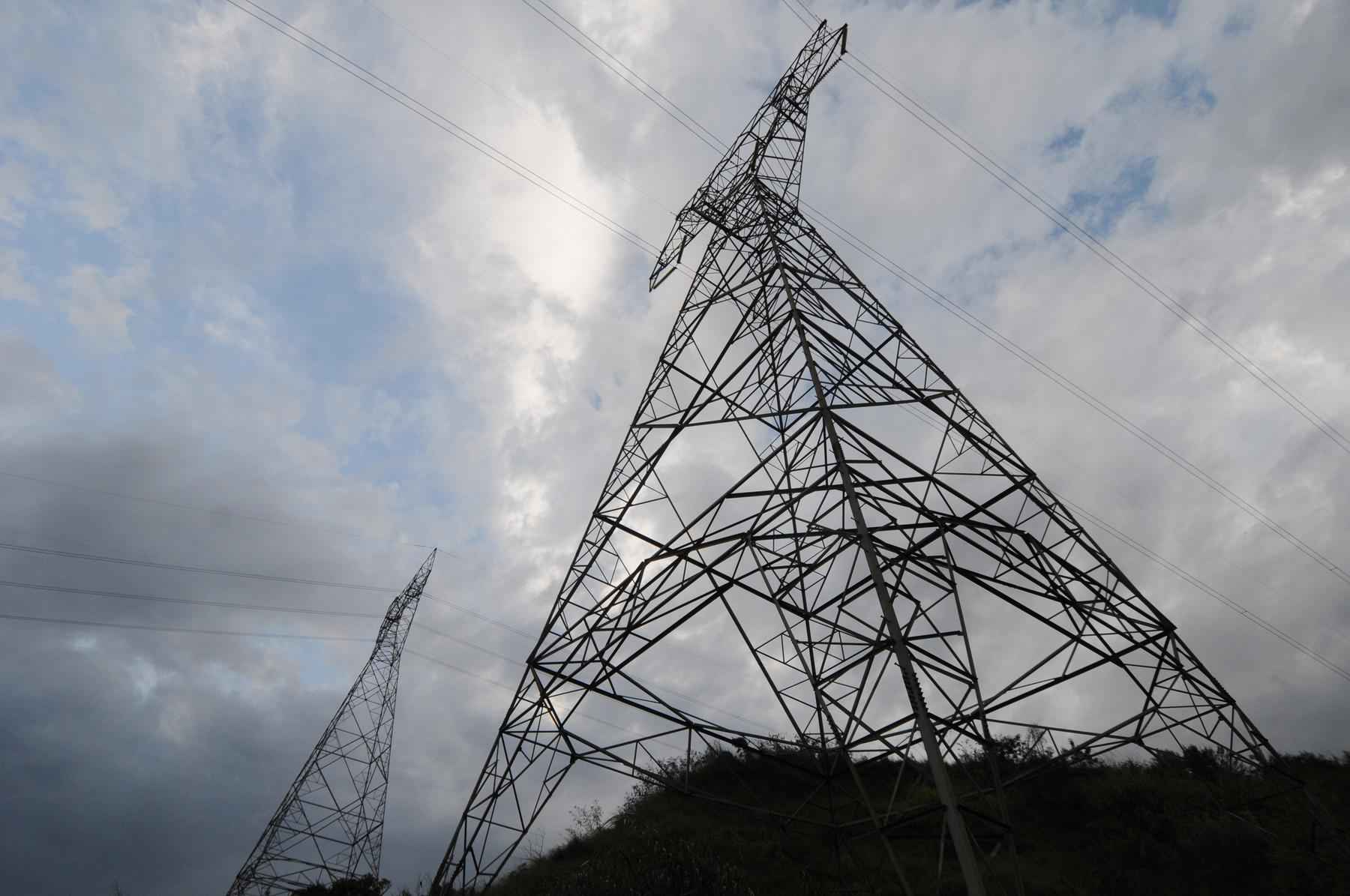 Sobretaxa cobrada na conta de energia elétrica aumenta 49,6% - Juarez Rodrigues/EM/D.A Press