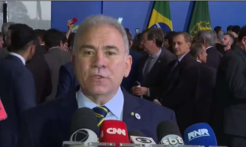 Queiroga desmente demissão: 'Brasil acima de tudo, Deus acima de todos' - Redes Sociais/Reprodução