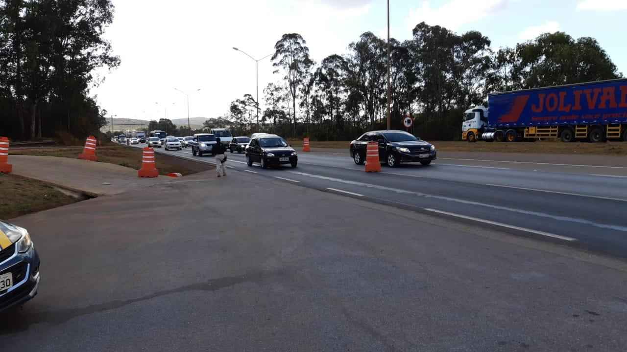 Rodovias de Minas ficam lotadas na saída do feriado; viagens demoram mais - PRF/Divulgação