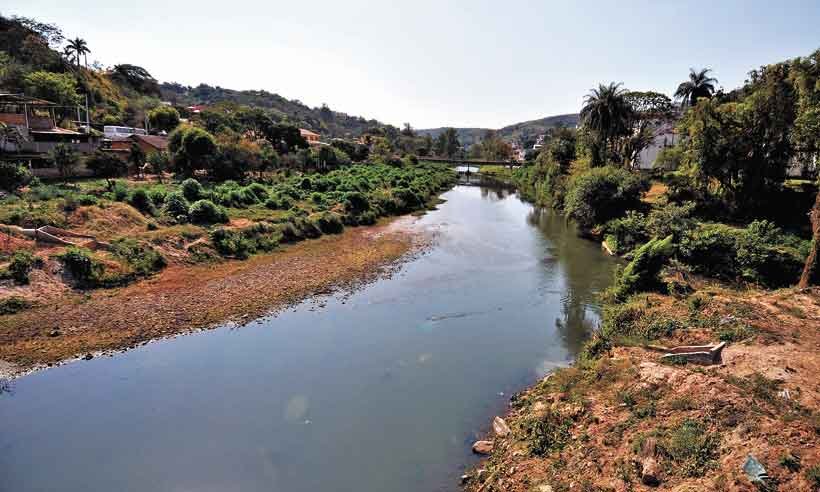 Estudo mostra como degradação da natureza e estiagem têm afetado rios de MG - Alexandre Guzanshe/EM/D.A Press