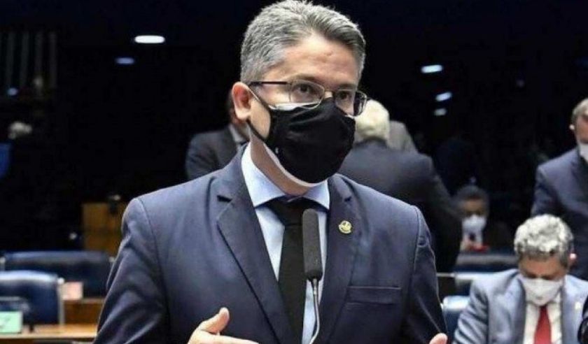 Alessandro Vieira aponta crime de responsabilidade em discurso de Bolsonaro -  Waldemir Barreto/Agência Senado