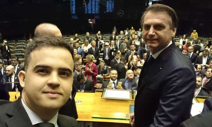 Deputado rebate Bonner: 'Depois reclama que não consegue ir na padaria' - Reprodução/Redes sociais