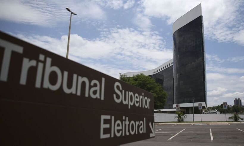 Com general e ministro do TCU, comissão é criada para fiscalizar eleições - José Cruz/Agência Brasil