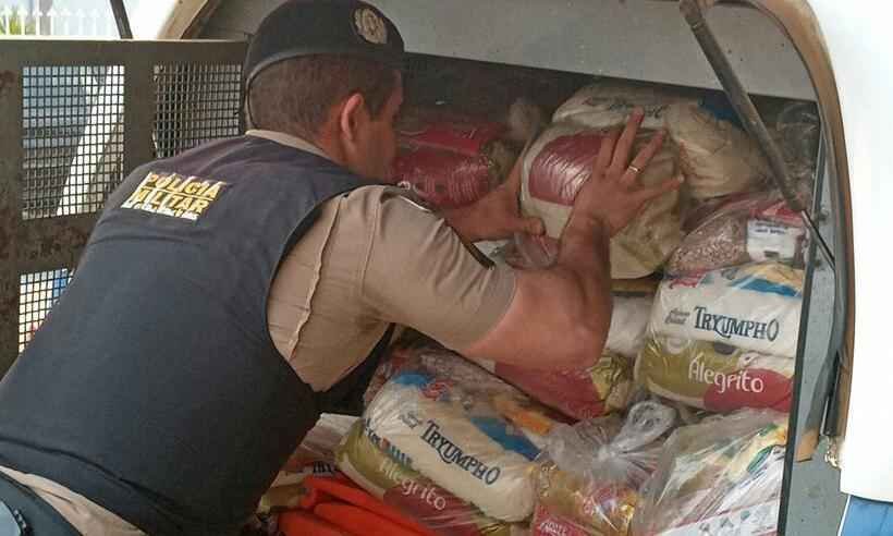 180 famílias de Matozinhos recebem cestas básicas da Polícia Militar - Polícia Militar/Divulgação