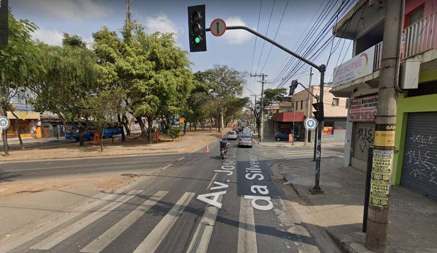 Batida entre três carros deixa quatro pessoas feridas em BH - Google Maps