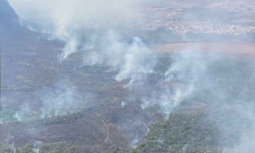 Fogo que consumiu mais de 700 hectares em Ouro Branco é, enfim, controlado - Corpo de Bombeiros/Divulgação