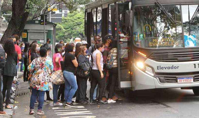 Documentos sobre licitação de ônibus em BH reaparecem após sumiço - Edésio Ferreira/EM/D.A Press