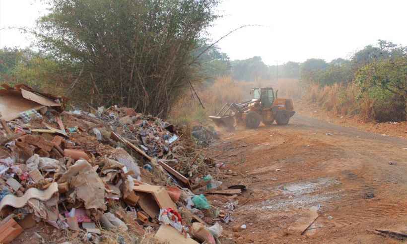 Animais mortos, móveis e mais: Araxá recolhe 8 toneladas de lixo todo dia - Prefeitura de Araxá/Divulgação