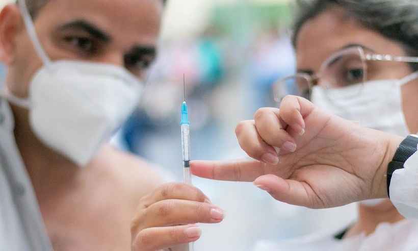 Araxá e Campos Altos vacinam jovens de 18 anos nesta quarta-feira (15/9) - Prefeitura de Araxá/Divulgação