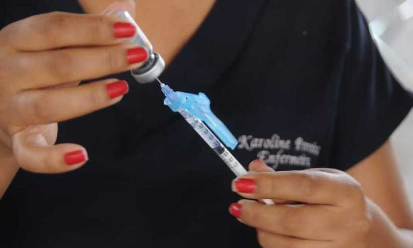 BH aplica 2ª dose em pessoas de 55 anos nesta quinta (16); veja locais  - Juarez Rodrigues/EM/DA Press