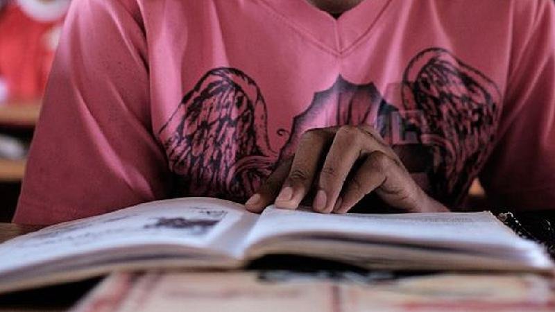 OCDE: Brasil sofre com abismo em nível de leitura entre jovens de alta e baixa renda - Getty Images