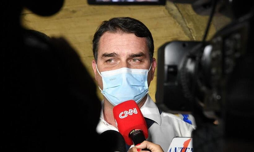 Flávio Bolsonaro sobre demora para sabatina de Mendonça: 'Beira o absurdo' - Leopoldo Silva/Agência Senado