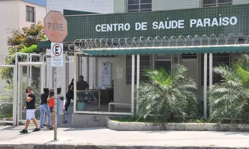 Pessoas de 54 anos recebem a 2ª dose em BH: 'Que alívio!' - Marcos Vieira/EM/ DA Press
