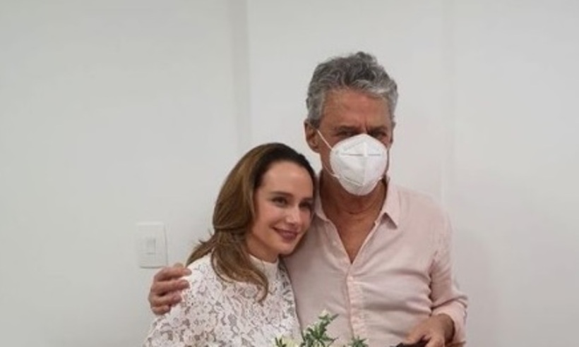 Chico Buarque e Carol Proner se casam em cartório no RJ - Redes sociais/ reprodução
