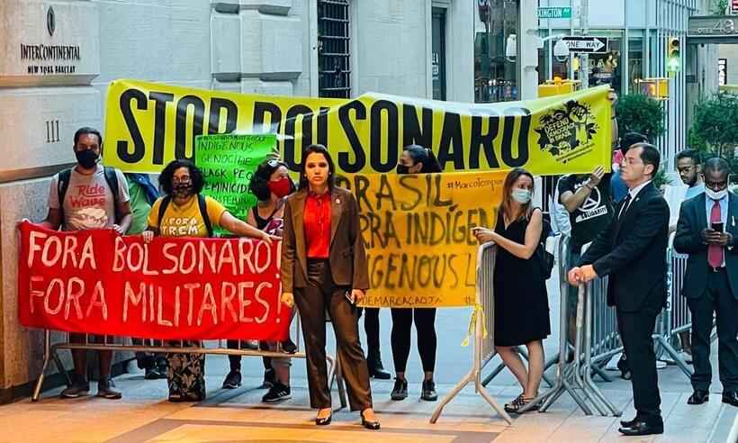 Bolsonaro responde ataques de manifestantes em NY: 'Acéfalos' - Pedro Moreira/Reprodução