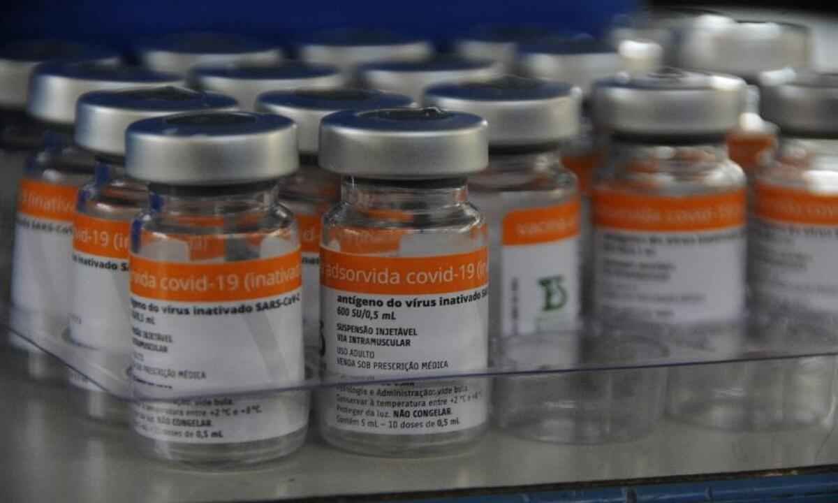 BH aplica a segunda dose para pessoas de 19 anos nesta quinta (23/9) - Juarez Rodrigues/EM/D.A Press