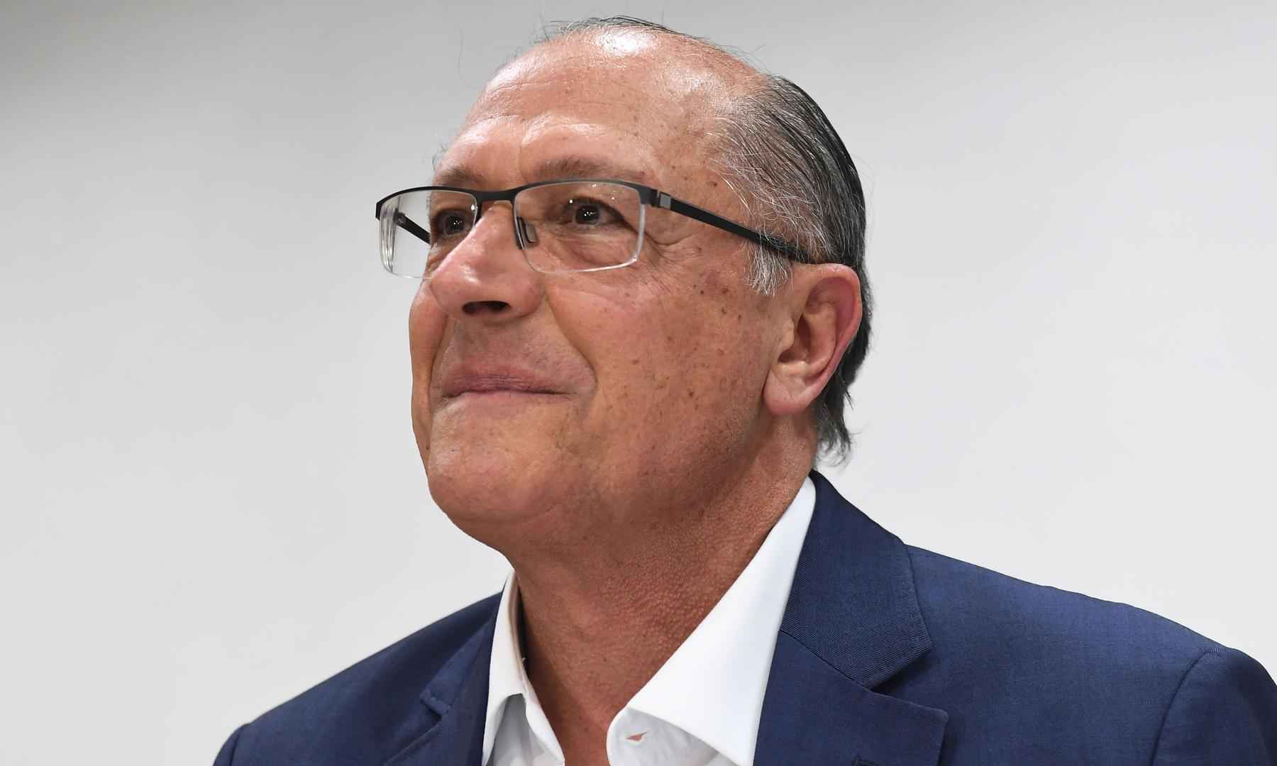Alckmin diz que política se faz por 'amor às pessoas' - AFP / EVARISTO SA