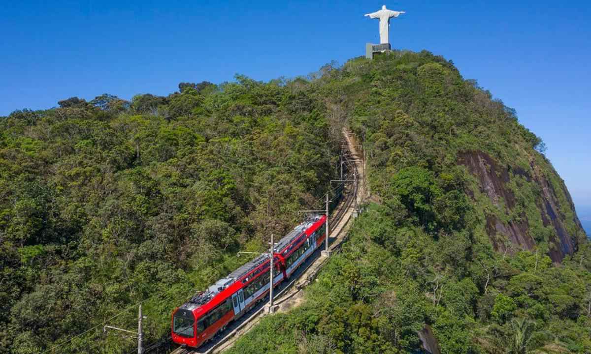 Perfil do Corcovado ironiza Nikolas Ferreira: 'Não vacinou, volta pra casa' - Trem do Corcovado/Divulgação