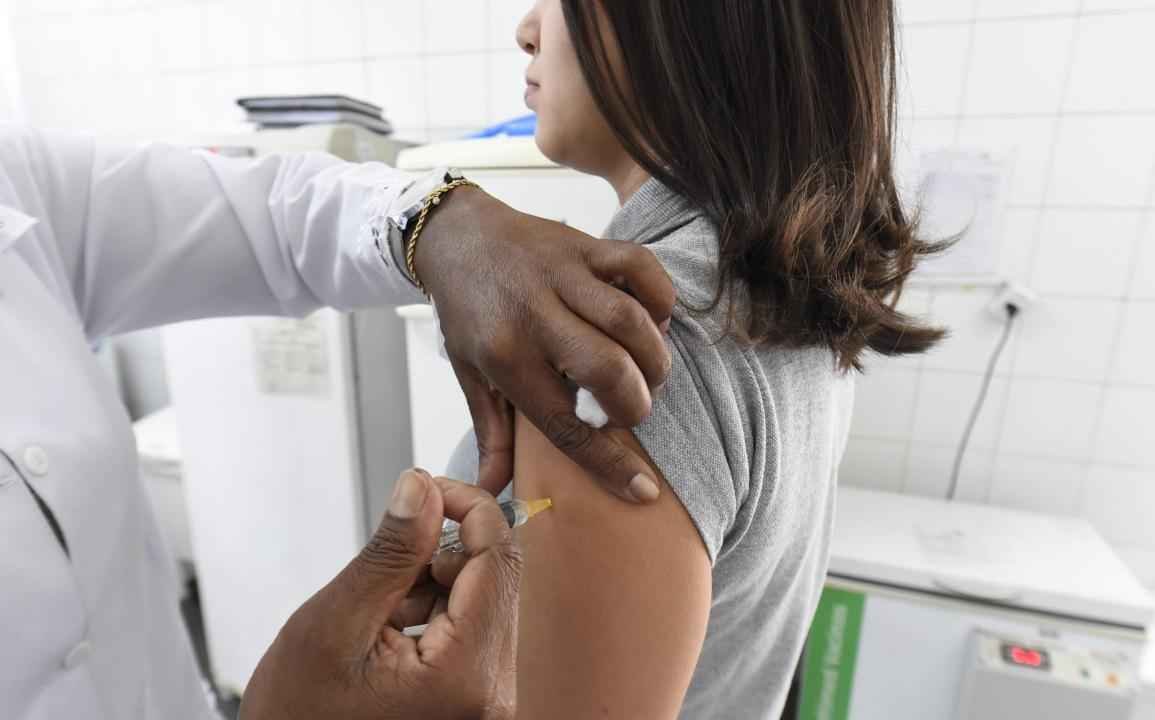 COVID: adolescentes de 14 anos vacinam nesta quarta (28/9) em Ipatinga - divulgação/PMI