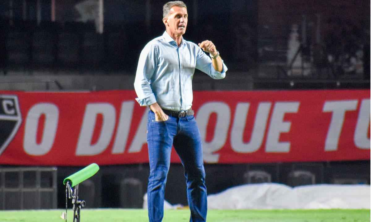 Invicto há cinco jogos, América quer 'outubro verde' - João Zebral/América