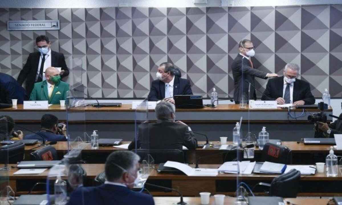 Omar Aziz e Renan Calheiros mandam duro recado a Luciano Hang - Edilson Rodrigues/Agência Senado
