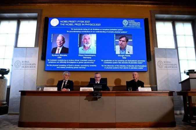 Dois especialistas em clima e um teórico conquistam o Nobel de Física - Jonathan NACKSTRAND / AFP