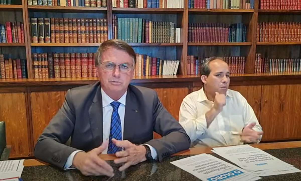 Bolsonaro sobre PL dos absorventes: ''Torcendo para que derrubem o veto'' - Reprodução/Youtube