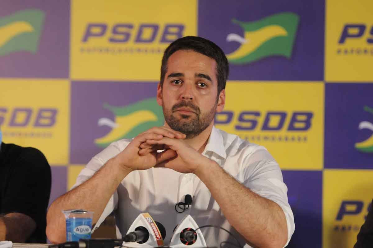 Eduardo Leite: 'Terceira via não é terceiro polo de radicalização' - Túlio Santos/EM/D.A Press