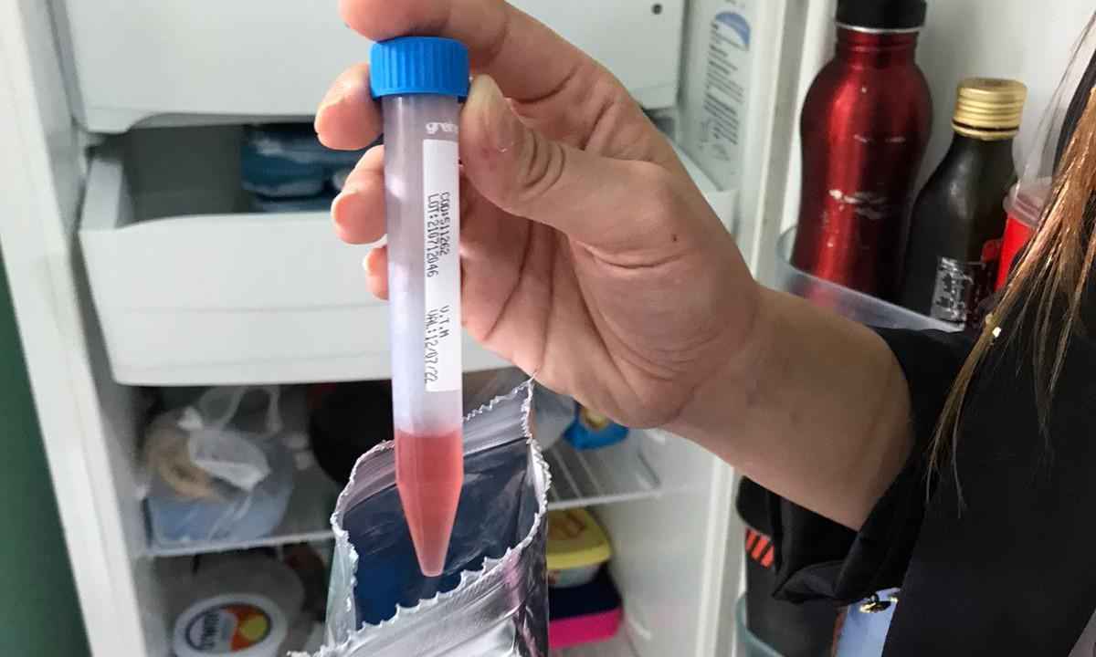 Testes de COVID são encontrados em geladeira com comidas de servidores - Lohanna França/Divulgação