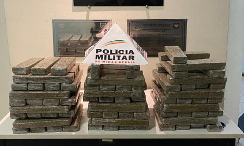 PM apreende 75 quilos de maconha escondidos em malas de viagem em Valadares - PMMG