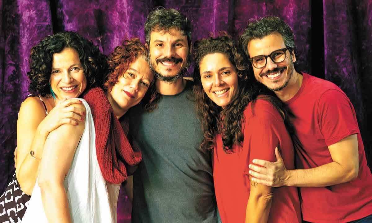 Armatrux se exibe de graça hoje para comemorar seus 30 anos - Guto Muniz/Divulgação