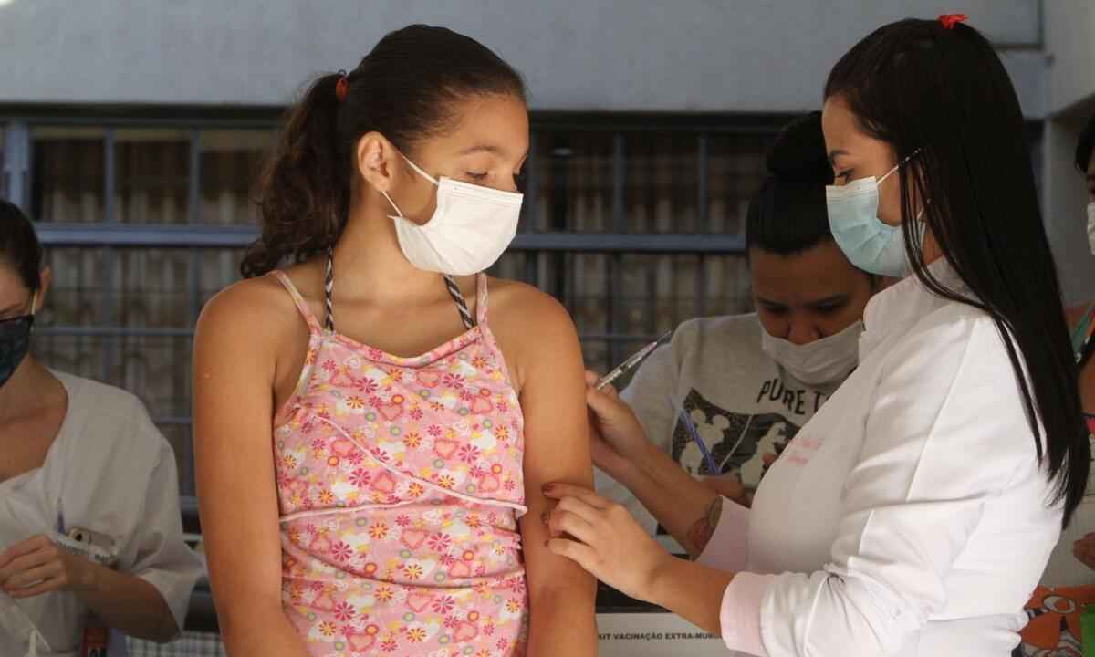 Intervalo entre doses da vacina da Pfizer é reduzido para 21 dias, em Betim - Adeildo Silva/Divulgação