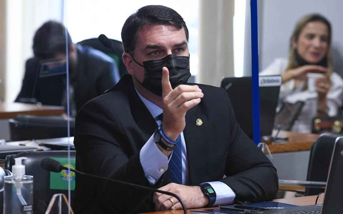 Flávio Bolsonaro: 'Dilma foi mais nociva do que a COVID' - Roque de Sá/Agência Senado