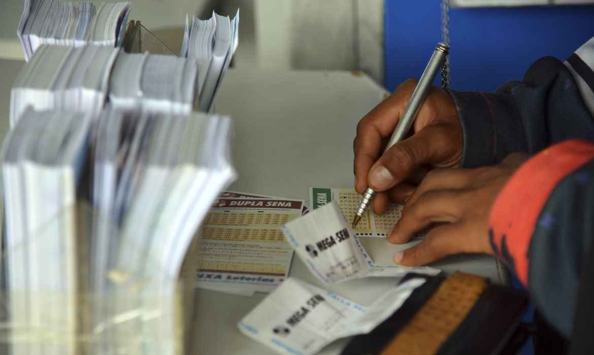 Sorteio 5609-0 da Loteria Federal; veja o resultado - Wilson Dias/Agência Brasil