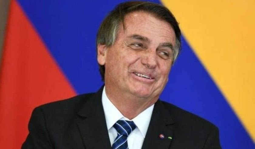 "Tinha 11 crimes, passou para 9. Obrigado, CPI", ironiza Bolsonaro - EVARISTO SA / AFP