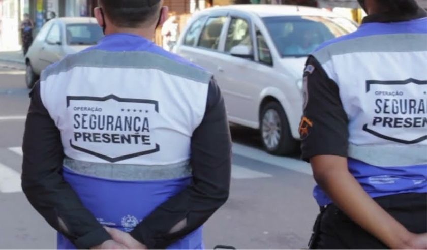 Polícia apreende pênis de borracha recheado de cocaína - segurança presente/reprodução 
