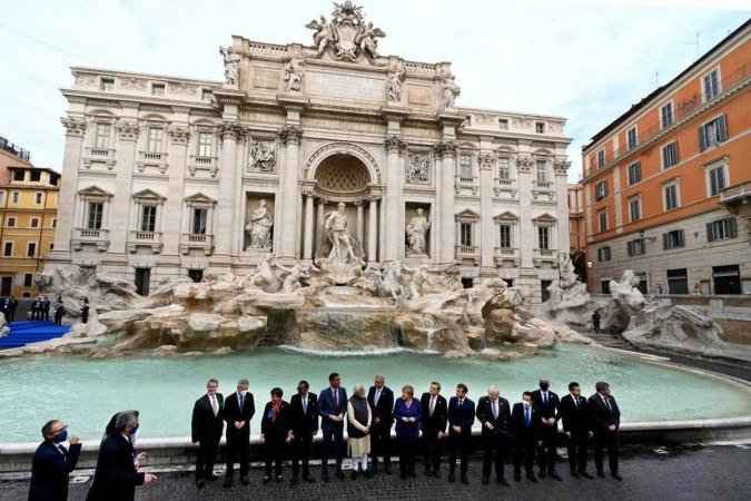 Líderes do G20 visitam Fontana Di Trevi, em Roma, e Bolsonaro não vai - Andreas SOLARO / AFP