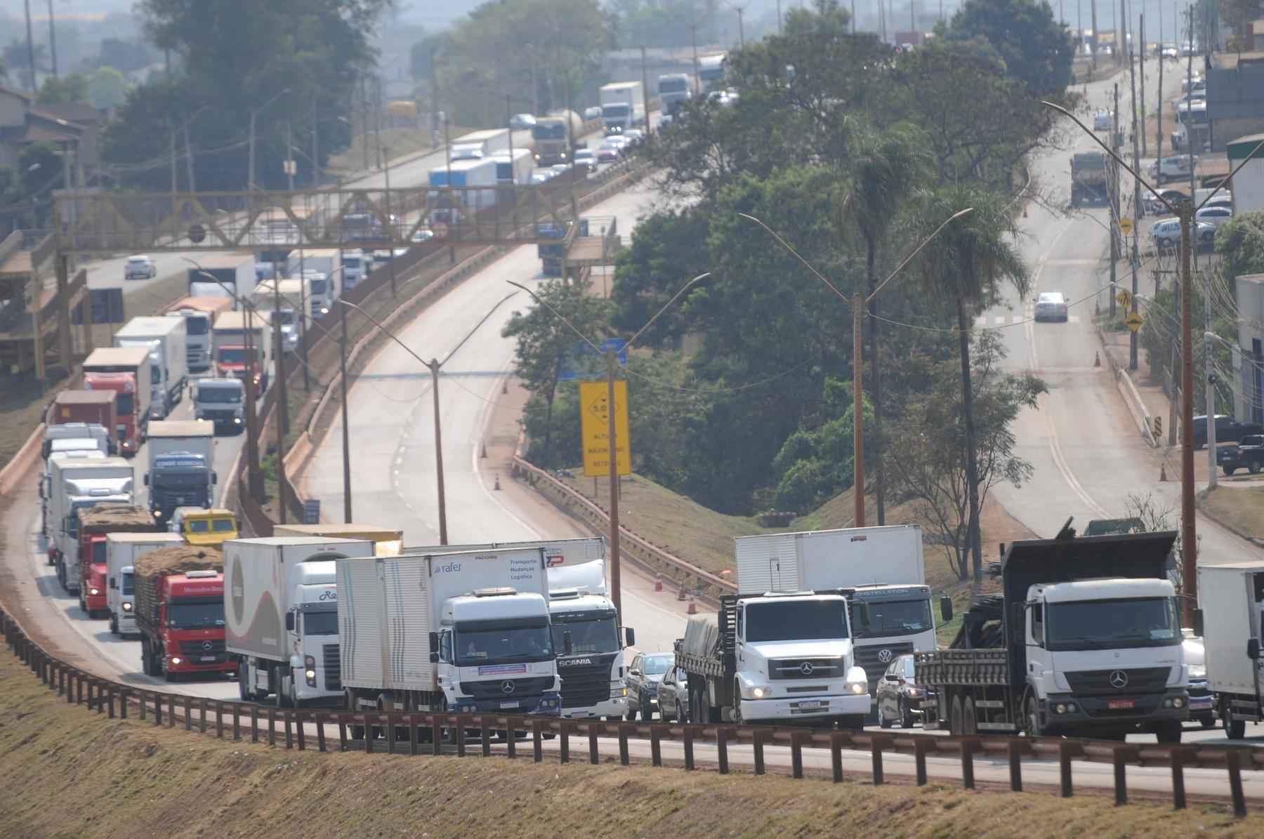 Rodovias e pontos logísticos continuam sem bloqueios, diz ministério - Leandro Couri/EM/D.A Press