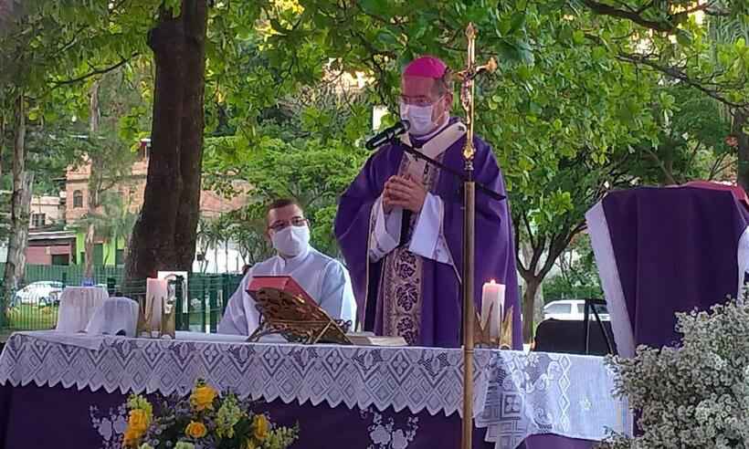 No Dia de Finados, dom Walmor lembra as mais de 600 mil vítimas da COVID  - Arquidiocese de BH/Divulgação 