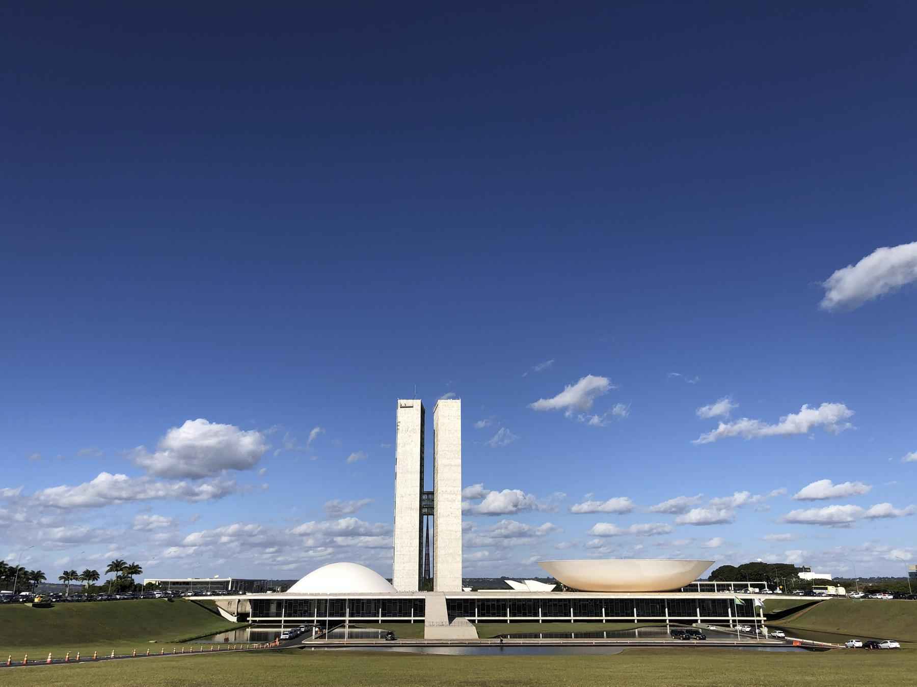Bolsonaro liberou orçamento secreto de R$ 1,2 bi às vésperas de votação  - Agência Senado