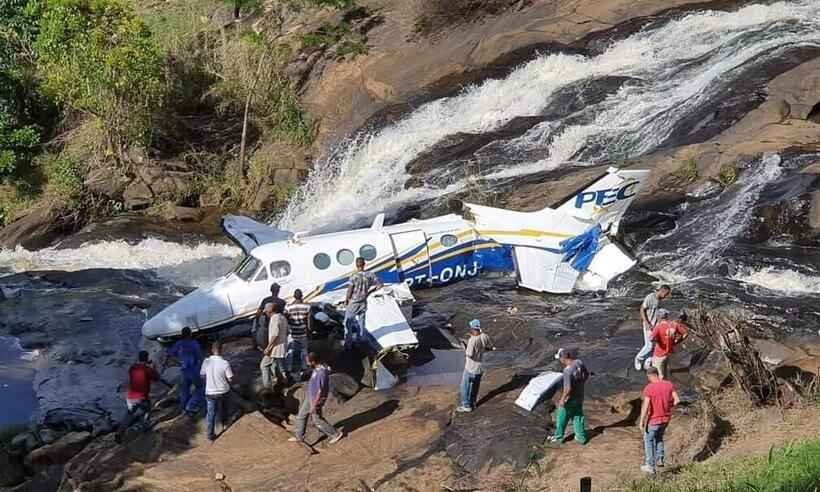 Acidente com avião de Marília Mendonça deixa ao menos um morto em Minas - WhatsApp/Reprodução
