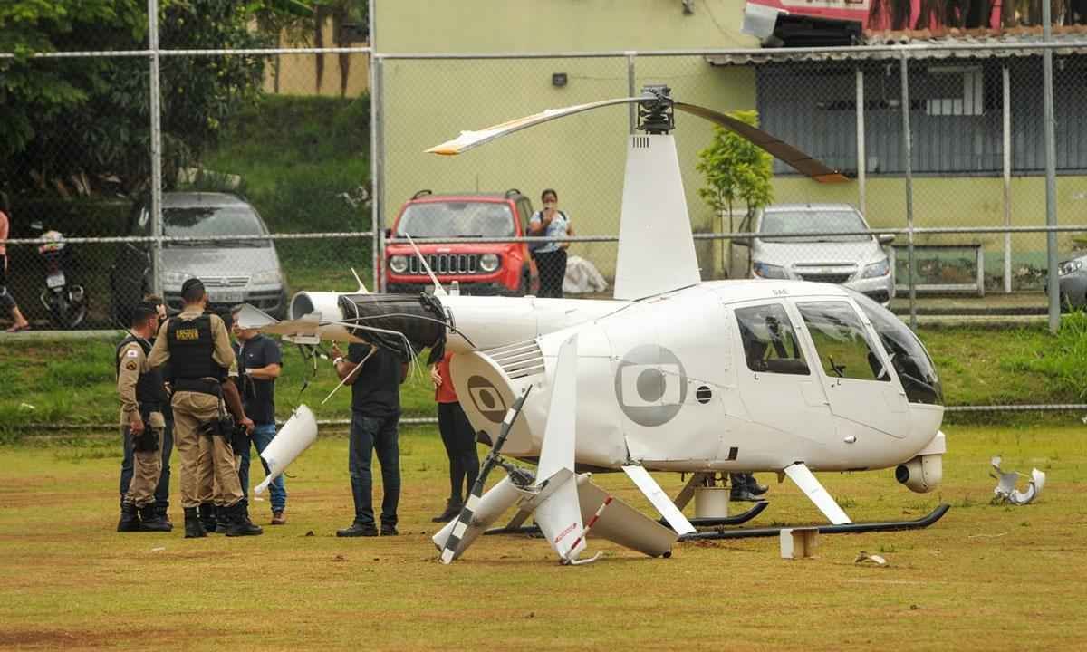 Helicóptero da Globo faz pouso forçado em BH - Leandro Couri/EM/DA Press