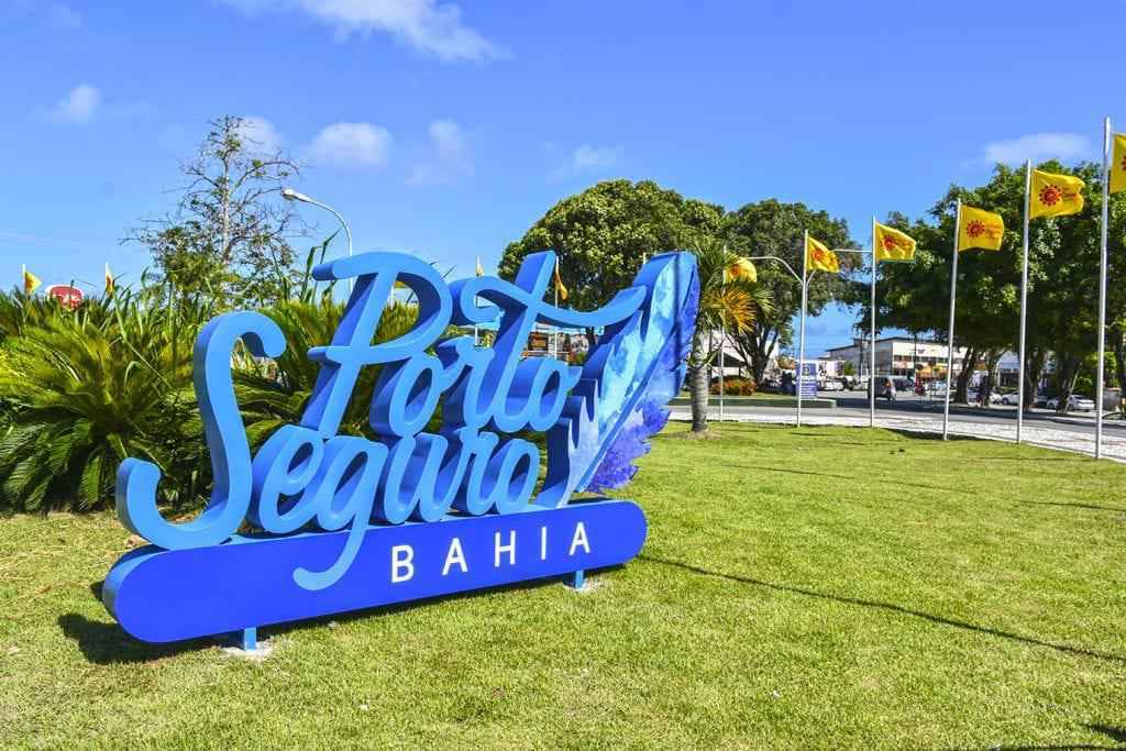 Porto Seguro: 'Dia do Homem' no Dia de Todos Santos vira chacota nas redes - Reprodução/Na Mídia News