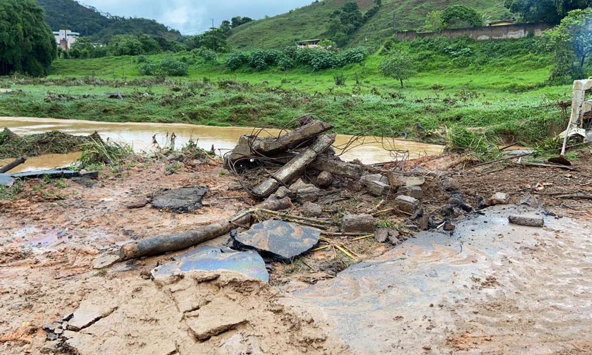 Chuvas causam alagamentos e interditam pontes em Alvinópolis - Defesa Civil Divulgação