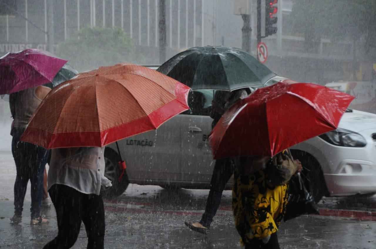 Bairros de BH registram até 69% da chuva esperada para todo o mês - Juarez Rodrigues/EM/DA Press