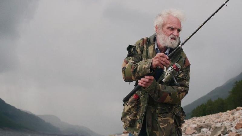 O eremita que vive há 40 anos isolado após ser espancado e ficar em coma - Uruna Productions
