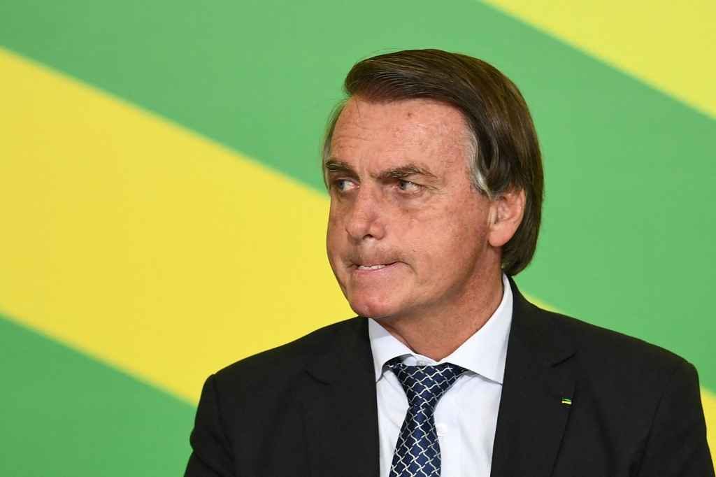 PoderData: Bolsonaro deve sofrer impeachment, dizem 57% dos brasileiros - EVARISTO SA / AFP