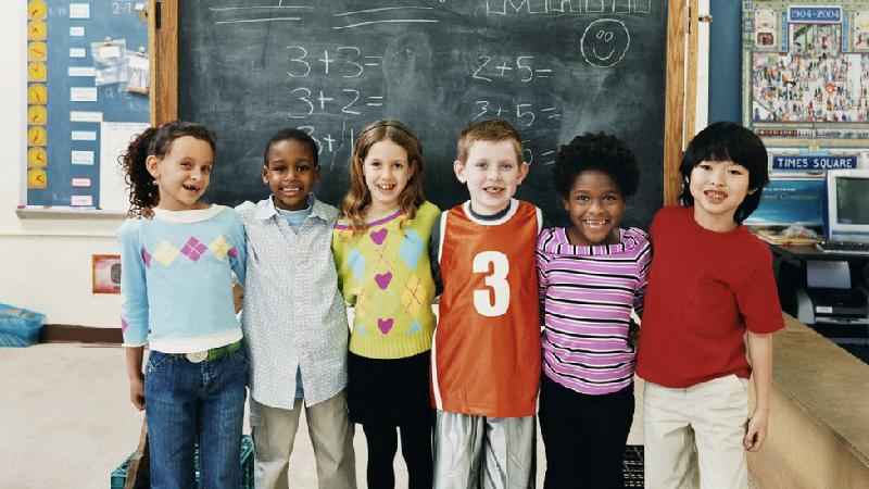 As surpreendentes vantagens a estudantes de assistir a aulas em pé - Getty Images