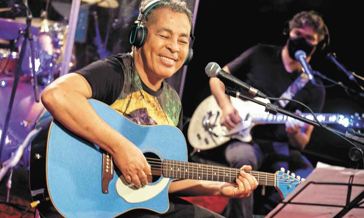 Hyldon relança parceria com os rappers Mano Brown e Dexter - Fabiano Veneza / divulgação

