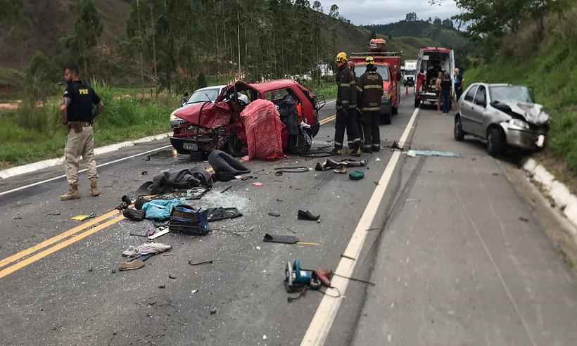 Dois acidentes na mesma rodovia deixam dois mortos em Minas - CBMMG/Divulgação